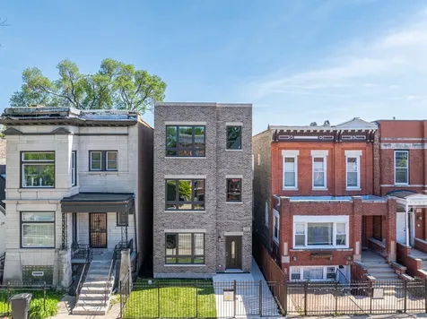 3031 West Warren Boulevard Chicago IL 60612