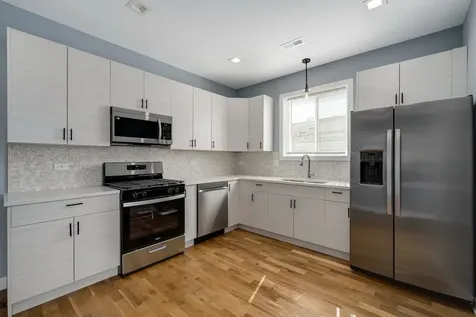 3031 West Warren Boulevard Chicago IL 60612