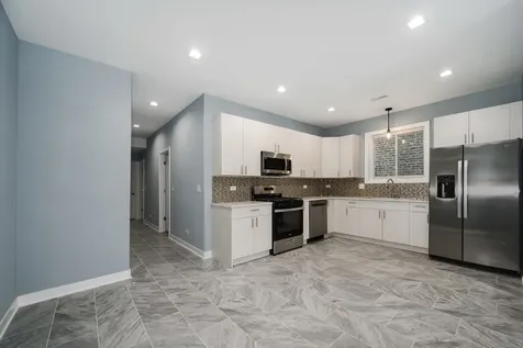3031 West Warren Boulevard Chicago IL 60612