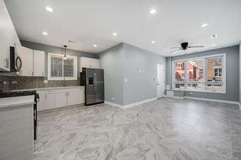 3031 West Warren Boulevard Chicago IL 60612
