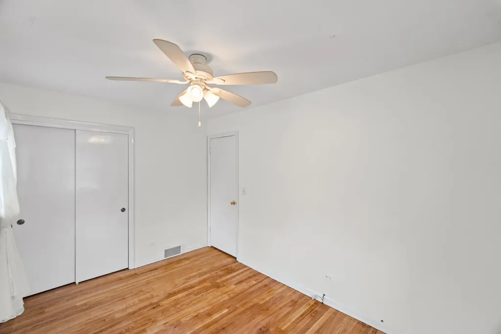 22W381 2ND Street Glen Ellyn IL 60137