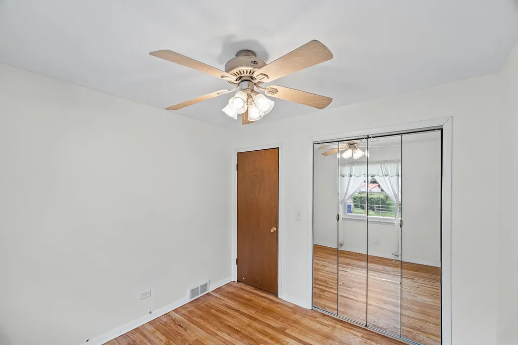22W381 2ND Street Glen Ellyn IL 60137