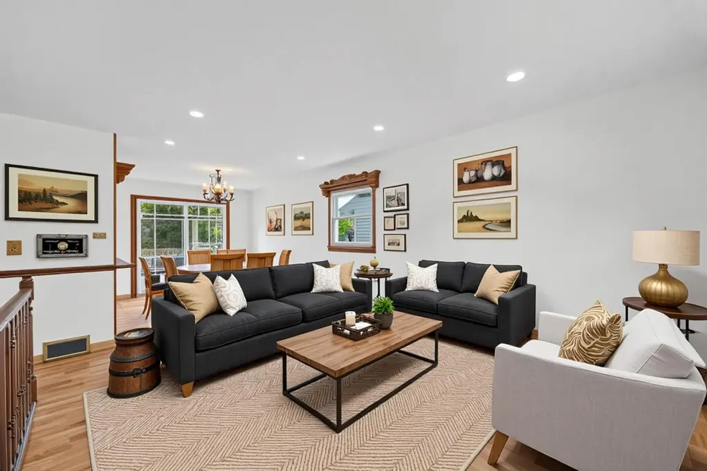 22W381 2ND Street Glen Ellyn IL 60137