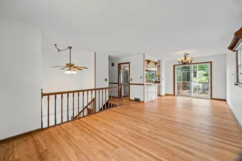 22W381 2ND Street Glen Ellyn IL 60137