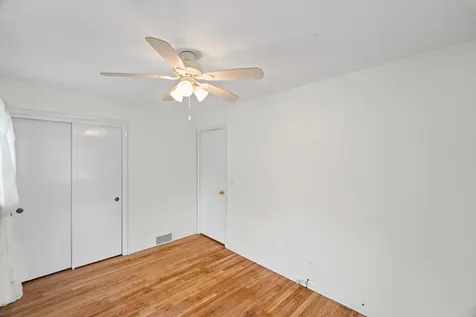 22W381 2ND Street Glen Ellyn IL 60137