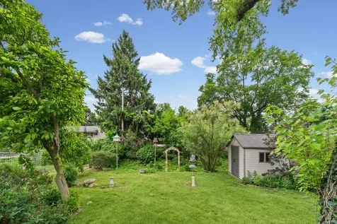 22W381 2ND Street Glen Ellyn IL 60137
