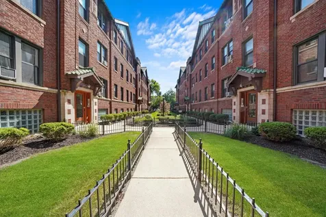 3308 West Schubert Avenue Chicago IL 60647