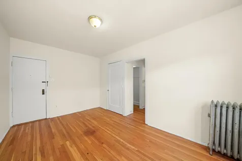 3308 West Schubert Avenue Chicago IL 60647