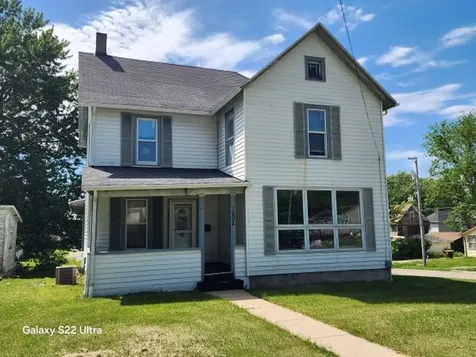 1602 South Highland Avenue Freeport IL 61032