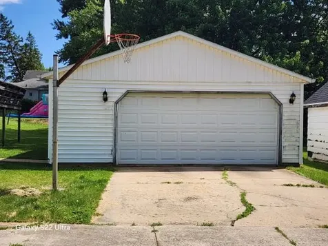 1602 South Highland Avenue Freeport IL 61032