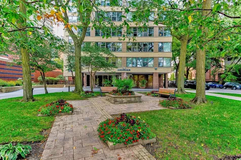 2970 North Lake Shore Drive Chicago IL 60657