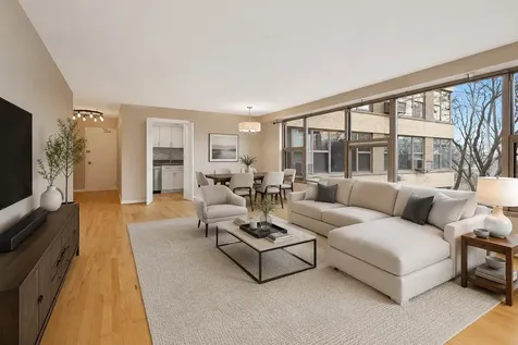 2970 North Lake Shore Drive Chicago IL 60657