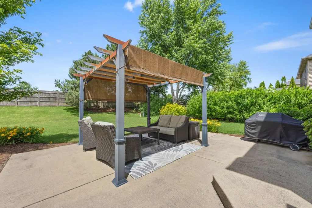 2679 Freeland Circle Naperville IL 60564