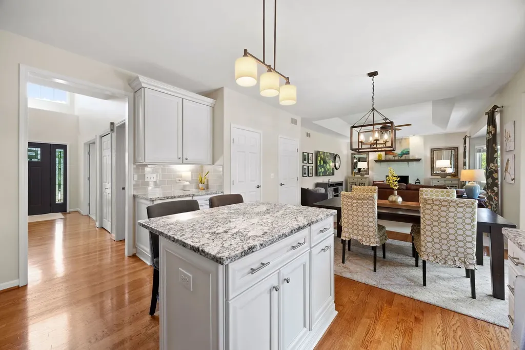 2679 Freeland Circle Naperville IL 60564