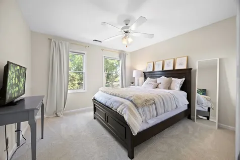2679 Freeland Circle Naperville IL 60564