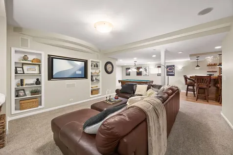 2679 Freeland Circle Naperville IL 60564