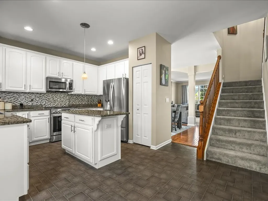 10695 Yellowstone Drive Huntley IL 60142