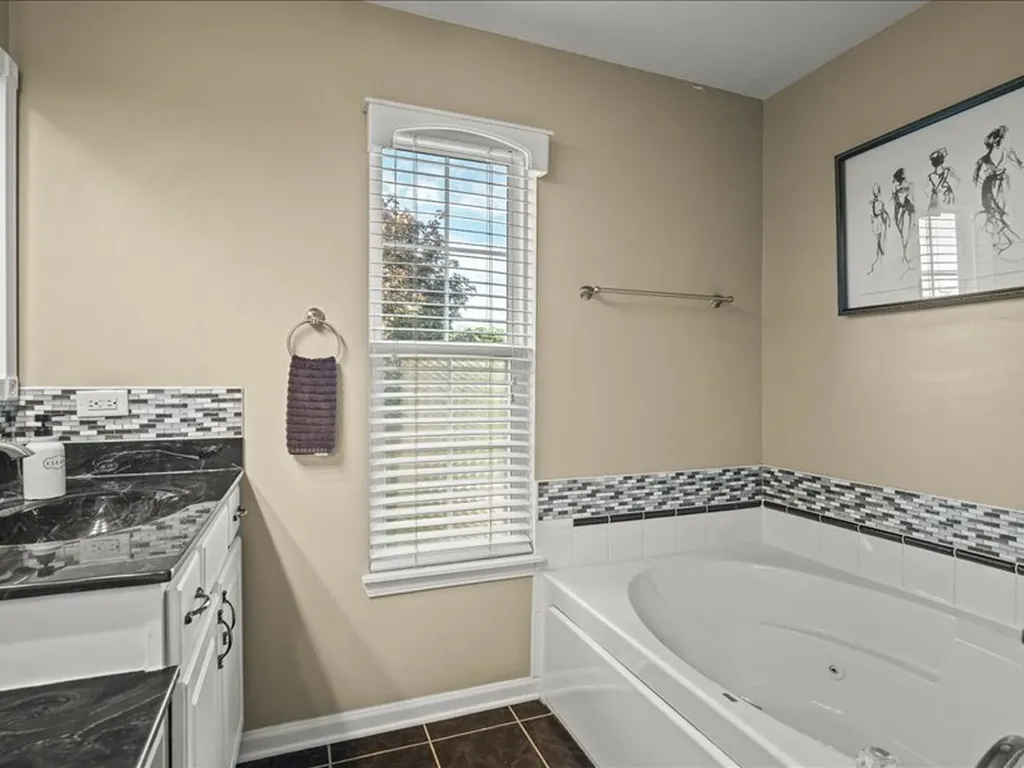 10695 Yellowstone Drive Huntley IL 60142