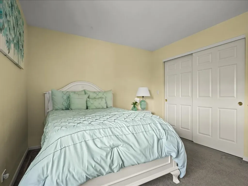 10695 Yellowstone Drive Huntley IL 60142