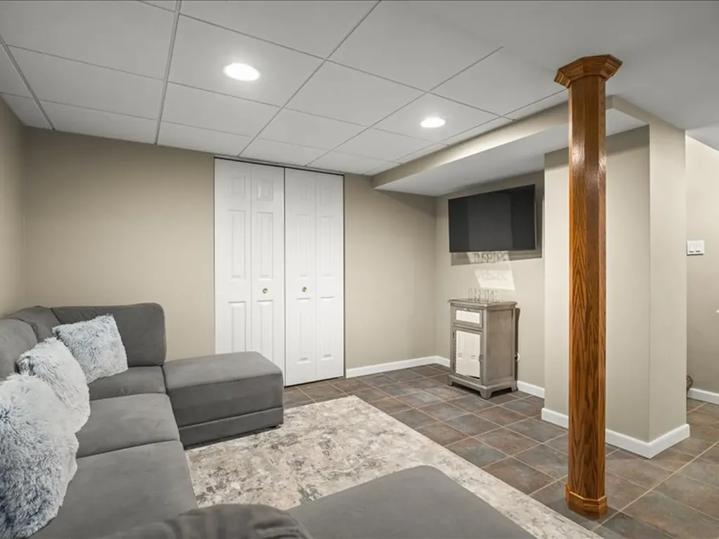 10695 Yellowstone Drive Huntley IL 60142