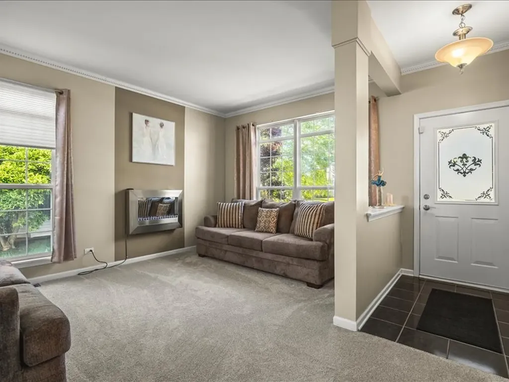 10695 Yellowstone Drive Huntley IL 60142