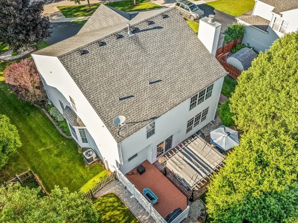 10695 Yellowstone Drive Huntley IL 60142