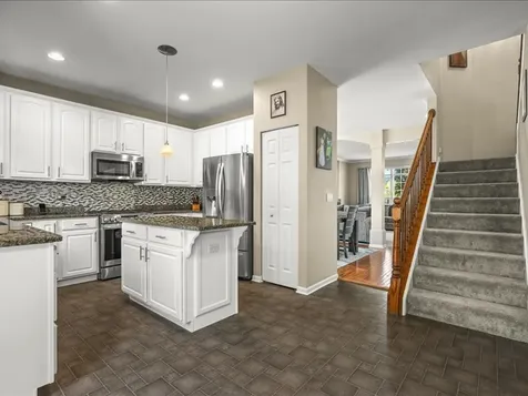 10695 Yellowstone Drive Huntley IL 60142