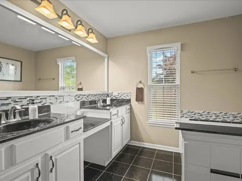 10695 Yellowstone Drive Huntley IL 60142