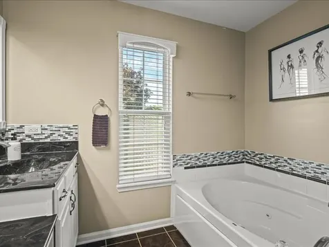 10695 Yellowstone Drive Huntley IL 60142
