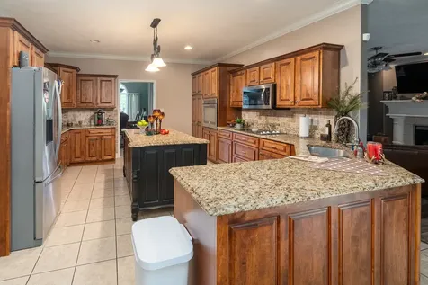 27 Deer Run Herrin IL 62848