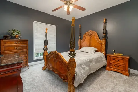 27 Deer Run Herrin IL 62848