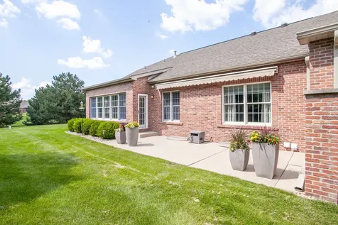 17 Arbor Court Bloomington IL 61704