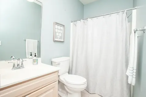 17 Arbor Court Bloomington IL 61704