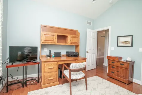 17 Arbor Court Bloomington IL 61704