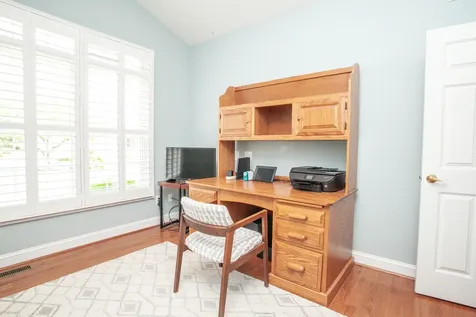 17 Arbor Court Bloomington IL 61704