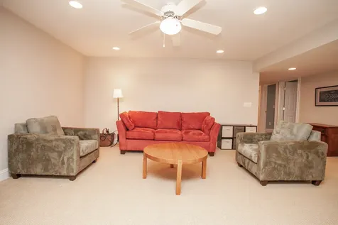 17 Arbor Court Bloomington IL 61704