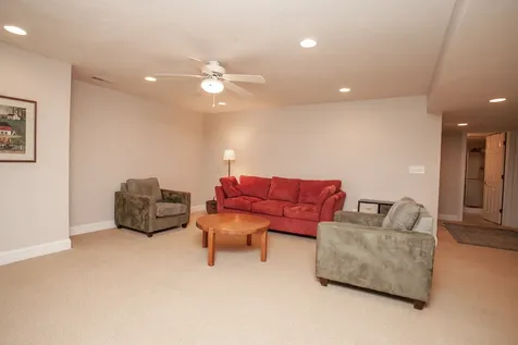 17 Arbor Court Bloomington IL 61704