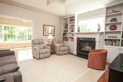 17 Arbor Court Bloomington IL 61704
