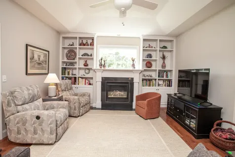 17 Arbor Court Bloomington IL 61704