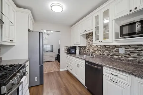 1695 Mansfield Court Roselle IL 60172