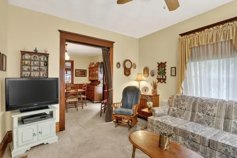 215 West Harrison Street Belvidere IL 61008