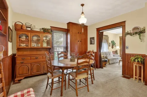 215 West Harrison Street Belvidere IL 61008