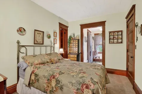 215 West Harrison Street Belvidere IL 61008