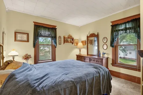 215 West Harrison Street Belvidere IL 61008