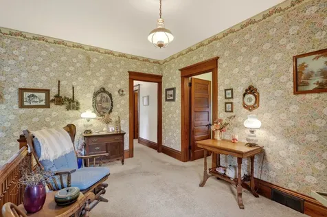 215 West Harrison Street Belvidere IL 61008