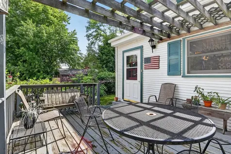 215 West Harrison Street Belvidere IL 61008
