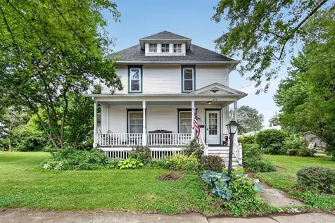 215 West Harrison Street Belvidere IL 61008