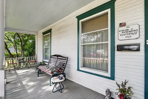 215 West Harrison Street Belvidere IL 61008
