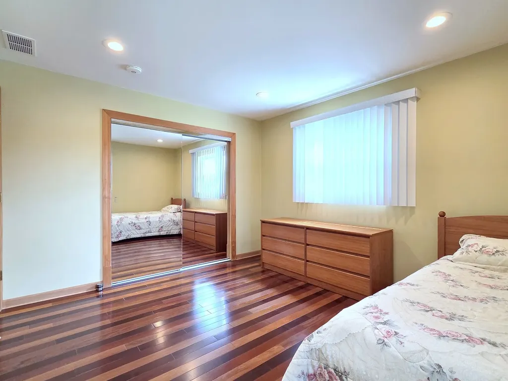 21W105 Flamingo Lane Lombard IL 60148