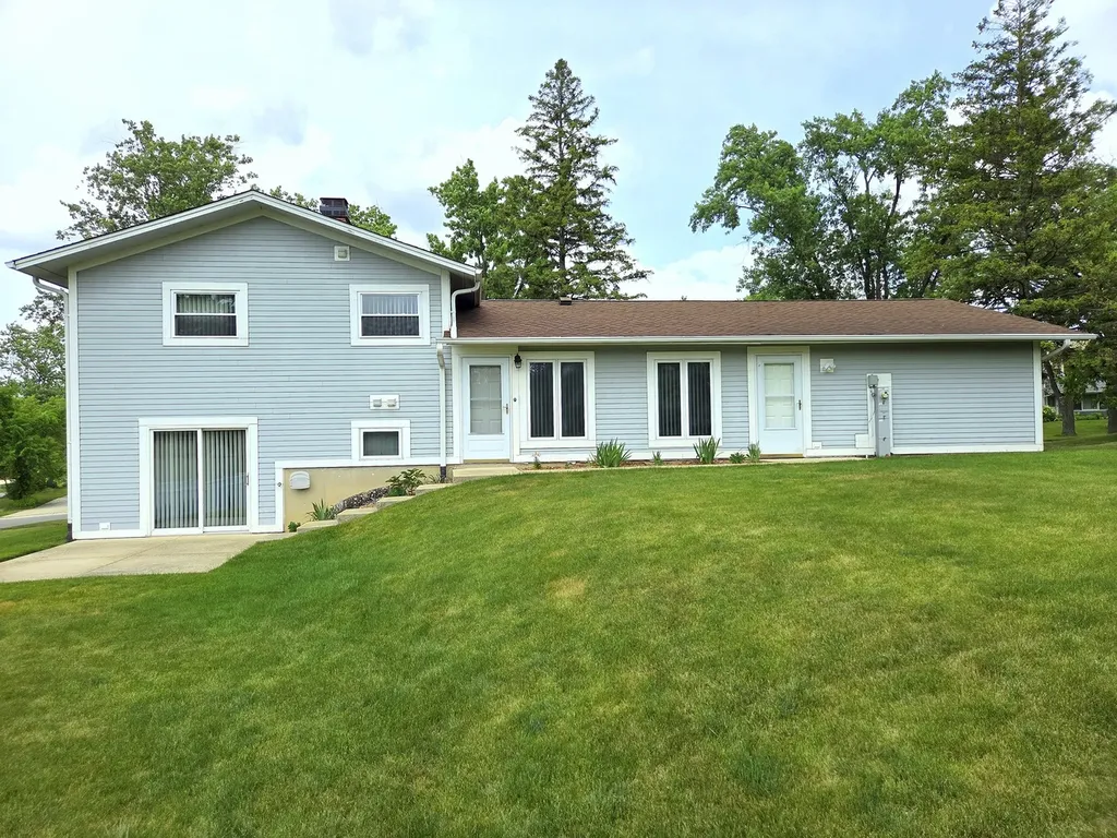 21W105 Flamingo Lane Lombard IL 60148